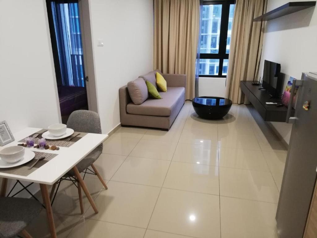 Premier Deluxe 2r1b # I-city Free Wifi + Parking