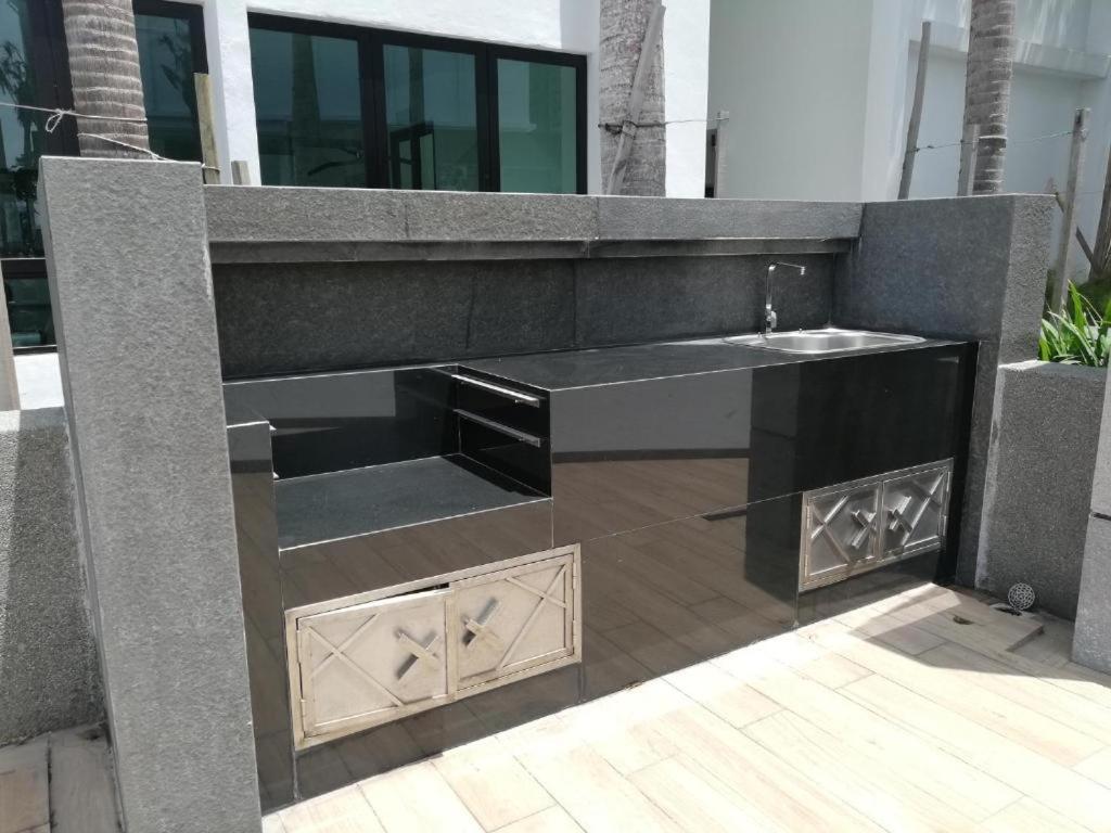 Apartment Premier Deluxe 2r1b # I-city Free Wifi + Parking Shah Alam